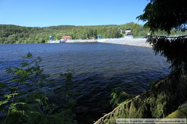 Lipno - přehradní hráz
