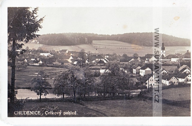 Chudenice od východu (z Podskalí), 1936, vydáno nákladem Jindřicha Tomana, majitele koloniálního obchodu v Chudenicích
