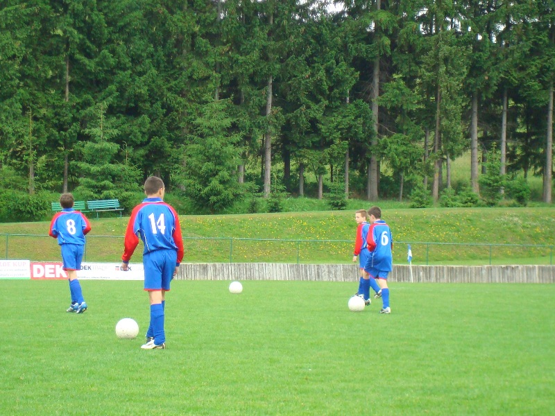 Rozcvičení před utkáním s Ústím nad Labem
