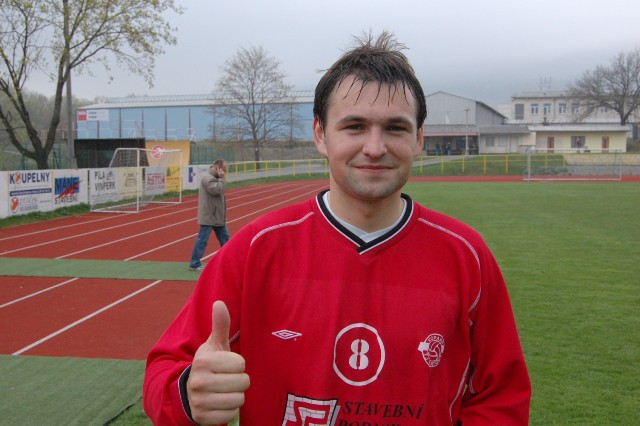 Z vítězného utkání klatovských fotbalistů : divize  mužů  Prachatice - Klatovy  0:1  -hráno  19.4.2008
