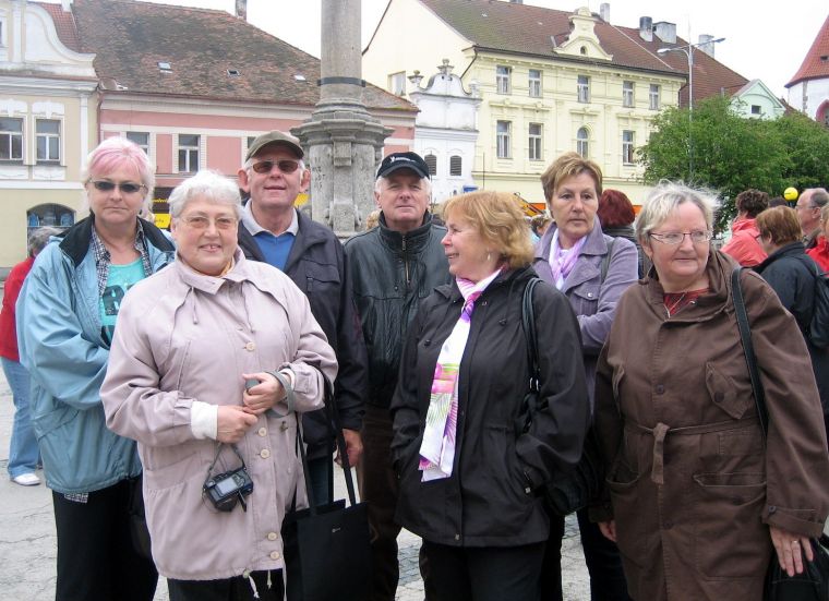 Bylo nás osm (jeden vždy musel fotit).
