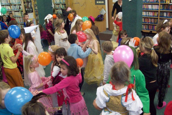 2012.2.8. Maškarní karneval ŠD
