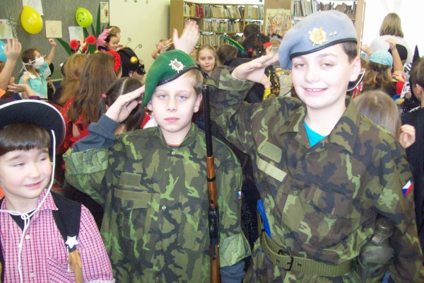 2013.2.21. Maškarní karneval ŠD 
