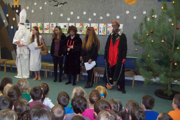 2013.12.4. Mikulášská besídka ŠD
