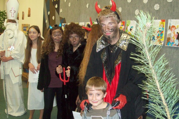 2013.12.4. Mikulášská besídka ŠD
