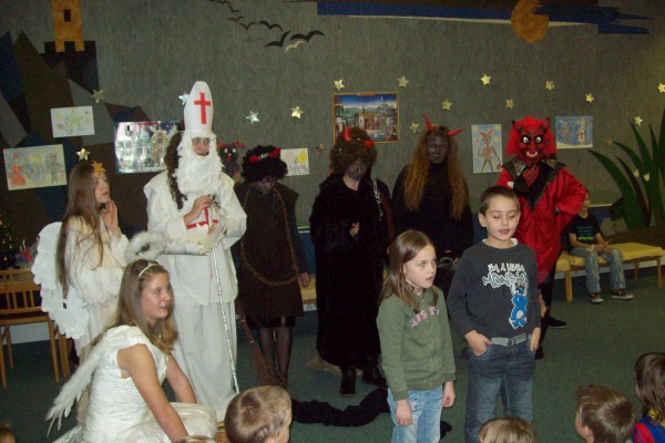 2011.12.7. Mikulášsá besídka ŠD
