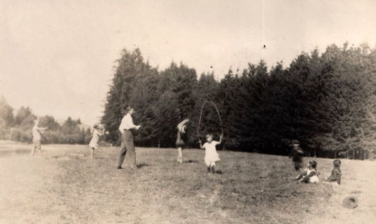 Zapomenuta_Sumava-Dlouha_Ves_skola_3.jpg