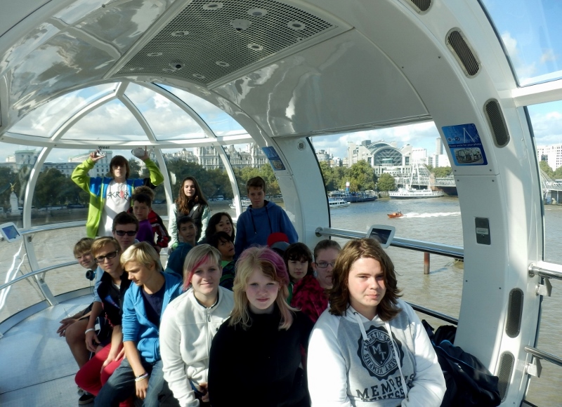 Návštěva největšího vyhlídkového kola v Evropě  London Eye.
