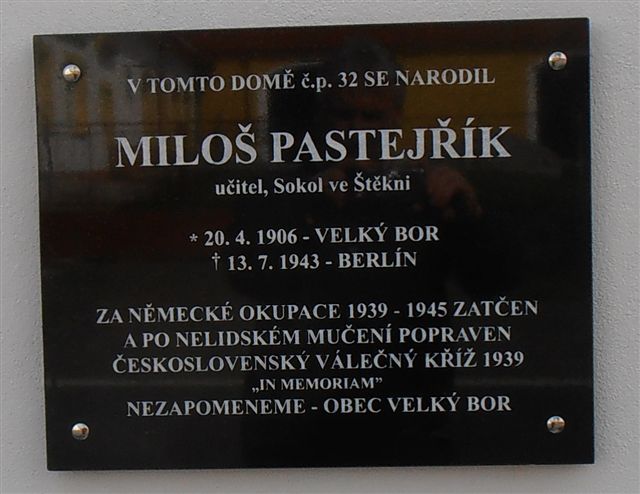 deska_Milos_Pastejrik_035.jpg